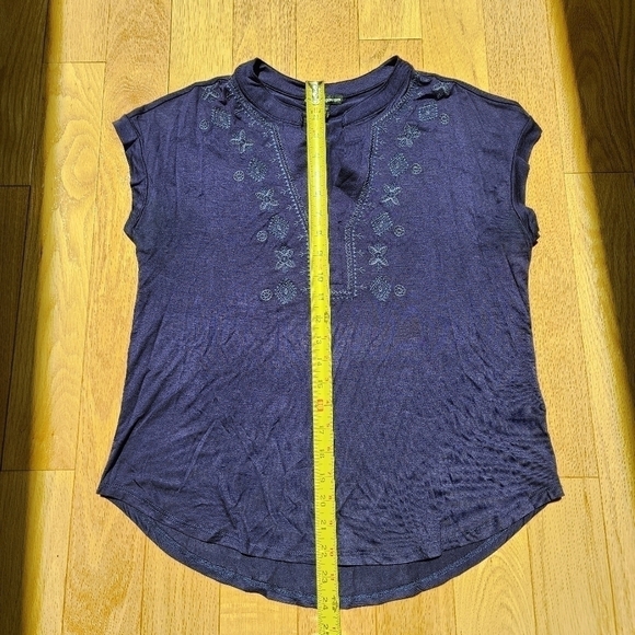 Cable & Gauge Women’s Small Blue Embroidered Short Sleeved Casual Top - Picture 7 of 8